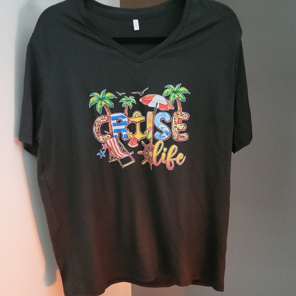 Cruise Life Graphic T-Shirt